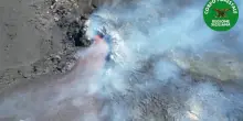 Ingv, frattura a 2.980 metri alimenta flusso lavico sull'Etna