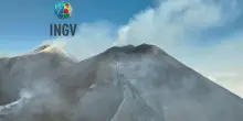Etna, l'attivita' del vulcano dal cratere di sud-est