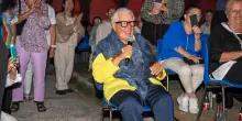 Peppino Di Capri canta a sorpresa per il pubblico dell'isola