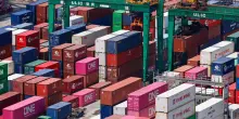 A giugno cala surplus dei beni Ue a 8 miliardi, giù gli Usa