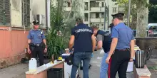 Roma, trovate 10 molotov in secchio per rifiuti al Quarticciolo