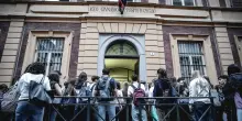 Si torna a scuola a Torino, un minuto di silenzio per Gaza