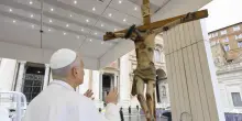 Il Papa, "serve alleanza, fondata non sul potere ma su cura"