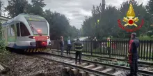Maltempo in Lombardia,treno fermato a pochi metri voragine