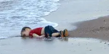 Dieci anni dopo Alan Kurdi, bimbo simbolo delle stragi del mare