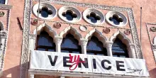 VEryNICE di Sangy sul Canal Grande, tra opere più viste al mondo