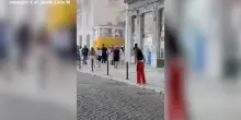Lisbona, deraglia la funicolare Elevador da Gloria: almeno 3 morti