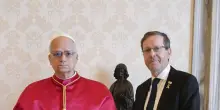 Il Papa a Herzog, garantire un futuro al popolo palestinese