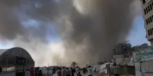 Idf sferza Gaza City, raid su tende e una scuola-rifugio. Ultimatum di Trump ad Hamas. La replica: 'pronti a trattare'