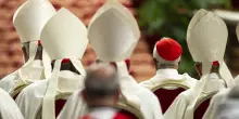 Il Papa che verrà ha un compito: far sentire la voce della Chiesa su lavoro ed economia