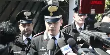 Catania, uccide il figlio con un colpo di pistola: i carabinieri spiegano la dinamica dell'omicidio