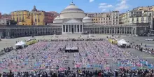 "Napoli città danzante": oltre 2500 ballerini trasformano piazza del Plebiscito in un palcoscenico