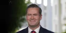 Il consigliere per la sicurezza nazionale degli Usa Mike Waltz si dimette dopo lo scandalo ChatGate
