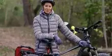Liliana Resinovich, cosa si sa sull’uomo “vestito di scuro con la coppola”