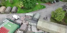 Biella e l'Adunata: lo stadio visto dal drone con l'accampamento della Brigata alpina Taurinense