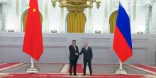 L'incontro al Cremlino tra Putin e Xi Jinping: Vladimir rallenta per non dover aspettare troppo