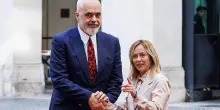 Contratti in deroga e motovedette (usate) regalate a Edi Rama: ecco le novità del decreto Albania