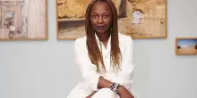 Morta Koyo Kouoh, prima curatrice africana della Biennale d’Arte di Venezia