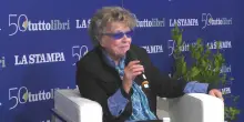 Salone del libro 2025, Dacia Maraini: "La Fede, come l'amore, non può essere imposta come l'amore"