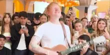 Messico, la sorpresa di Ed Sheeran: mini-concerto al ristorante