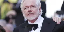 Bugie e fake news, Julian Assange riabilitato da un doc