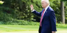 Trump licenzia cento membri del Consiglio di sicurezza nazionale