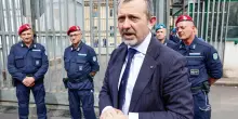 Il Pd contro Delmastro: "Sui giudici parole gravi, c'è odore di olio di ricino"