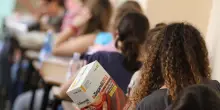 Maturità 2025: D’Annunzio favorito, ma occhio a Montale e Calvino. In lizza Papa Francesco e l’Ue