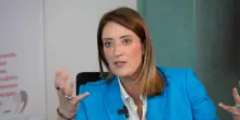 Metsola ospite de La Stampa: “Missili all’Ucraina da Merz la scelta giusta. Esercito europeo sul modello di Frontex”