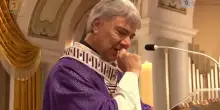 Funerali Martina, il cardinale Battaglia commosso: "Nel tuo nome diciamo mai più"