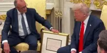 Merz regala a Trump il certificato di nascita incorniciato del nonno Friedrich