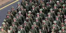Washington si prepara per la mega parata di Trump: centinaia di soldati sfilano alle prove