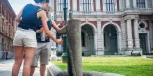 Ondata di caldo, bollino rosso in 11 città. Poi arrivano temporali e grandine