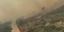 Grecia, emergenza incendi a Chios