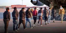 Usa, ok della Corte Suprema alle deportazioni di migranti verso Paesi terzi