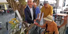 I 105 anni di Noemi Frigo: tanti amici e l'abbraccio del sindaco di Sanremo (di Borghi, video Gatti)