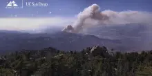 California, gli incendi Juniper e Wolf in timelapse