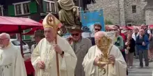 Macugnaga, processione di San Bernardo e benedizione degli attrezzi da montagna