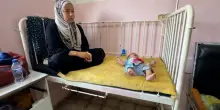 Gaza, allarme meningite. Le madri dei piccoli: "Dateci almeno il cibo per allattare"