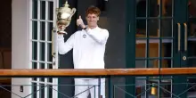 Sinner, Abodi preferisce la domenica a casa. Renzi: giù le mani dalle Atp Finals