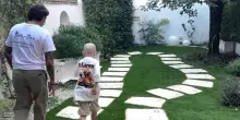 Roma, apre il giardino terapeutico di Peter Pan: giochi e percorsi aromatici per i bimbi oncologici