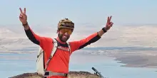 l biker influencer Andreas Tonelli morto in Val Gardena: precipitato in bici per 200 metri