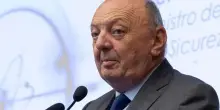 Pichetto Fratin, “stronzetta” alla giornalista. Il portavoce: “È un complimento”. Poi le scuse