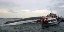 Vietnam, naufraga un battello carico di turisti: 18 vittime, corsa per salvare altre 23 persone