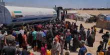 Strage nel sud di Gaza, la mattanza in fila per il cibo. Trump: “Presto liberi 10 ostaggi”