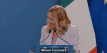 Italia-Algeria, il traduttore di Tebboune non funziona. Meloni: "Ça marche pas?"