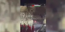 All'Arena di Verona durante l'Aida si accende la scritta "Stop al genocidio"