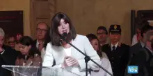 Strage di Bologna, la ministra Bernini contestata: "Non crediamo nella solidarietà del governo"