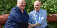 Trump fa avvicinare i sottomarini alla Russia. Putin: “Presto missili ipersonici in Bielorussia”