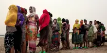 La barca dei migranti si capovolge: 70 vittime al largo dello Yemen